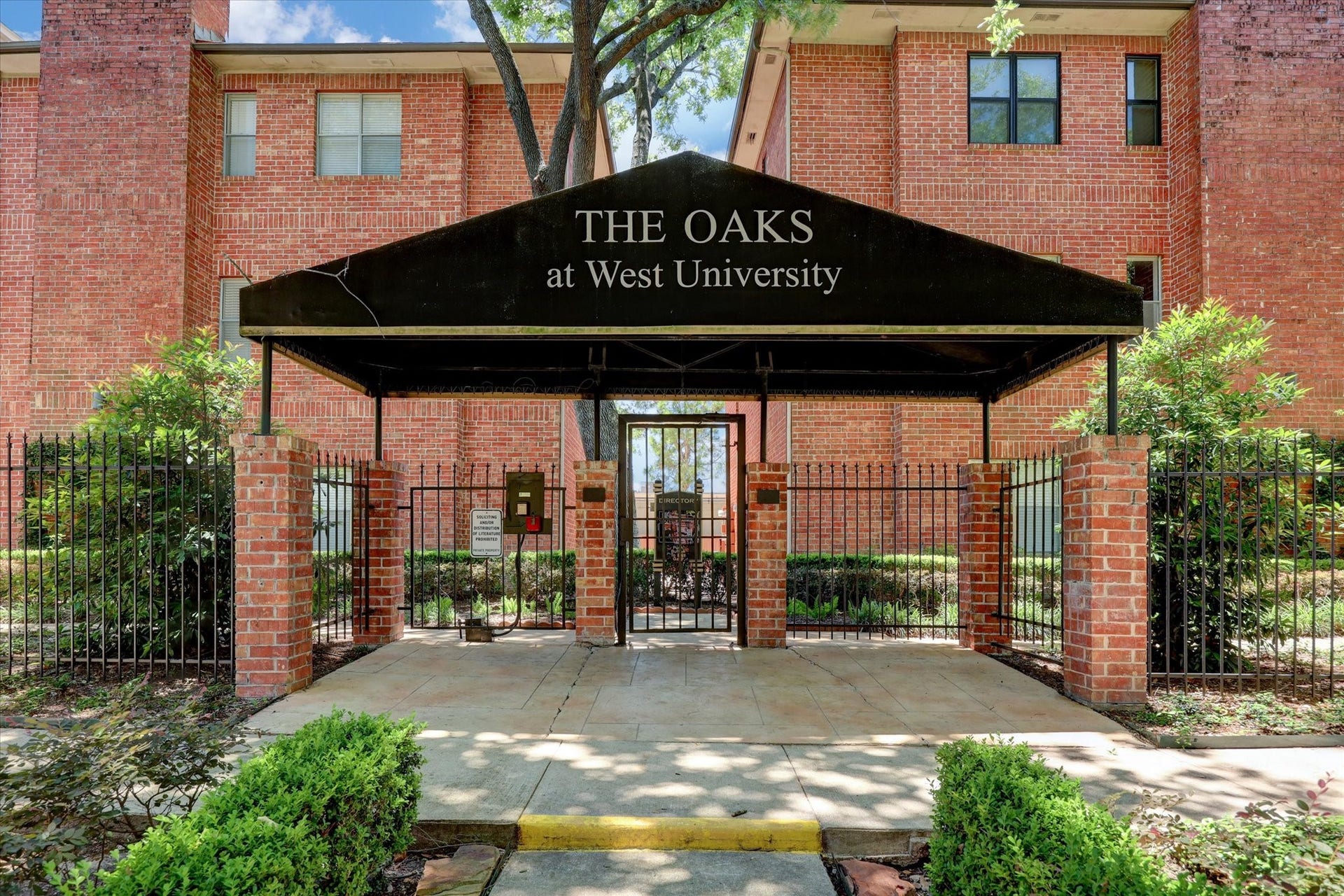 4041 Law Street, #512, Houston, TX 77005 Welcome Home to 4041 Law Street.