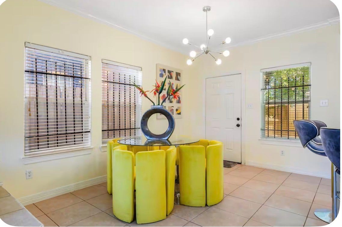 2215 Nettleton Street, Houston, TX 77004 Dining area