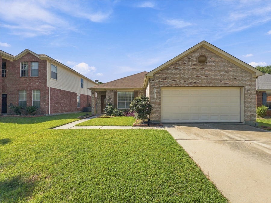 Property photo for 21911 Willow Shadows Drive, Tomball, TX