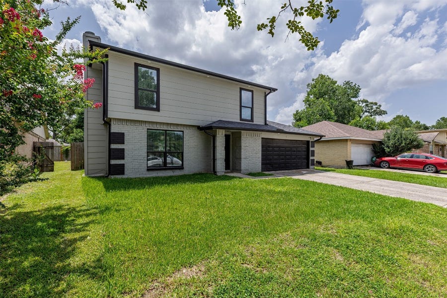 Property photo for 12223 Kingslake Forest Drive, Houston, TX