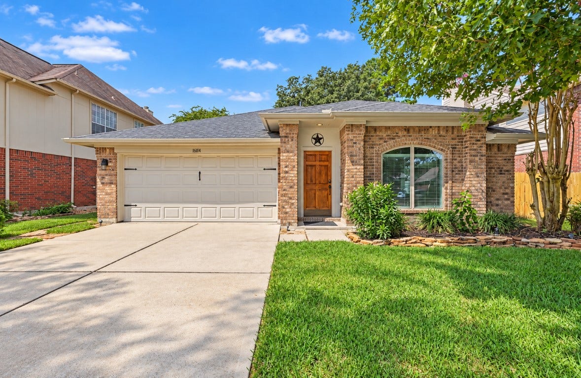 16114 N Lakestone Drive, Tomball, TX 77377 16114 N Lakestone Drive, Tomball, TX 77377