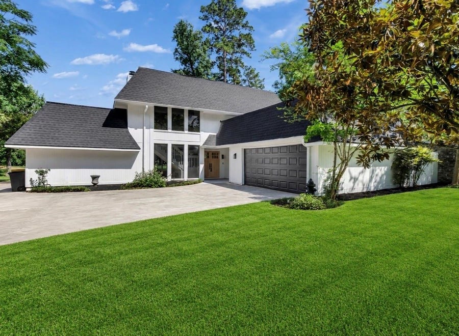 Property photo for 26 Cherry Hill Drive, Conroe, TX