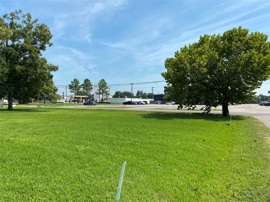 Property photo for 2423 44th Street, Dickinson, TX