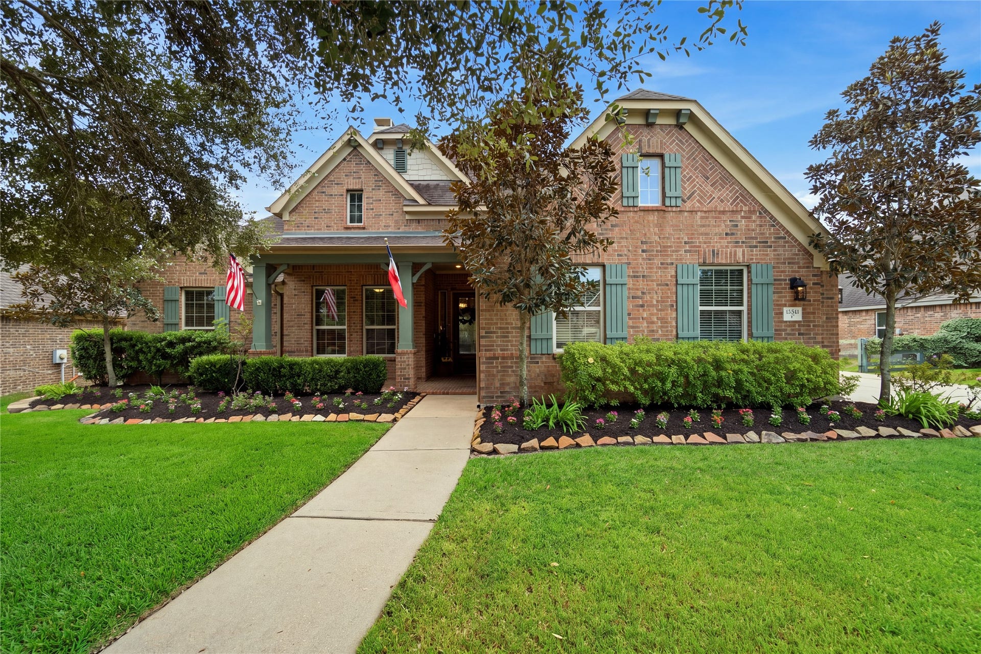 30511 Sethora Hill Way, Fulshear, TX 77441 Welcome to 30511 Sethora Hill Way in Fulbrook on Fulshear Creek, where spacious interiors and a beautifully landscaped backyard create an inviting place to call home.