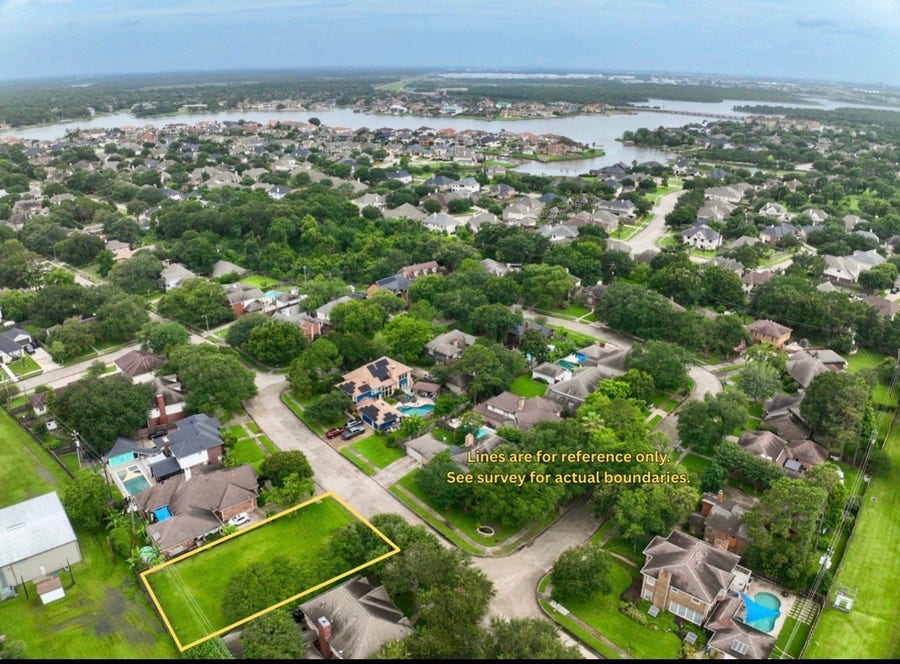 Property photo for 718 Huntercrest Street, El Lago, TX