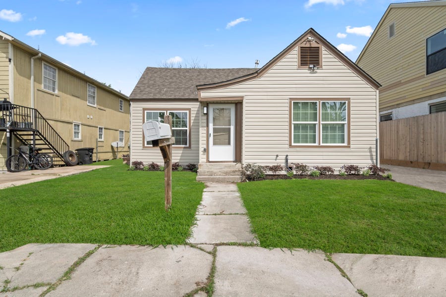 Property photo for 2817 Winbern Street, Houston, TX