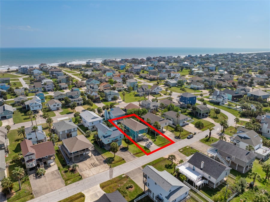 Property photo for 13819 Mutiny Lane, Galveston, TX