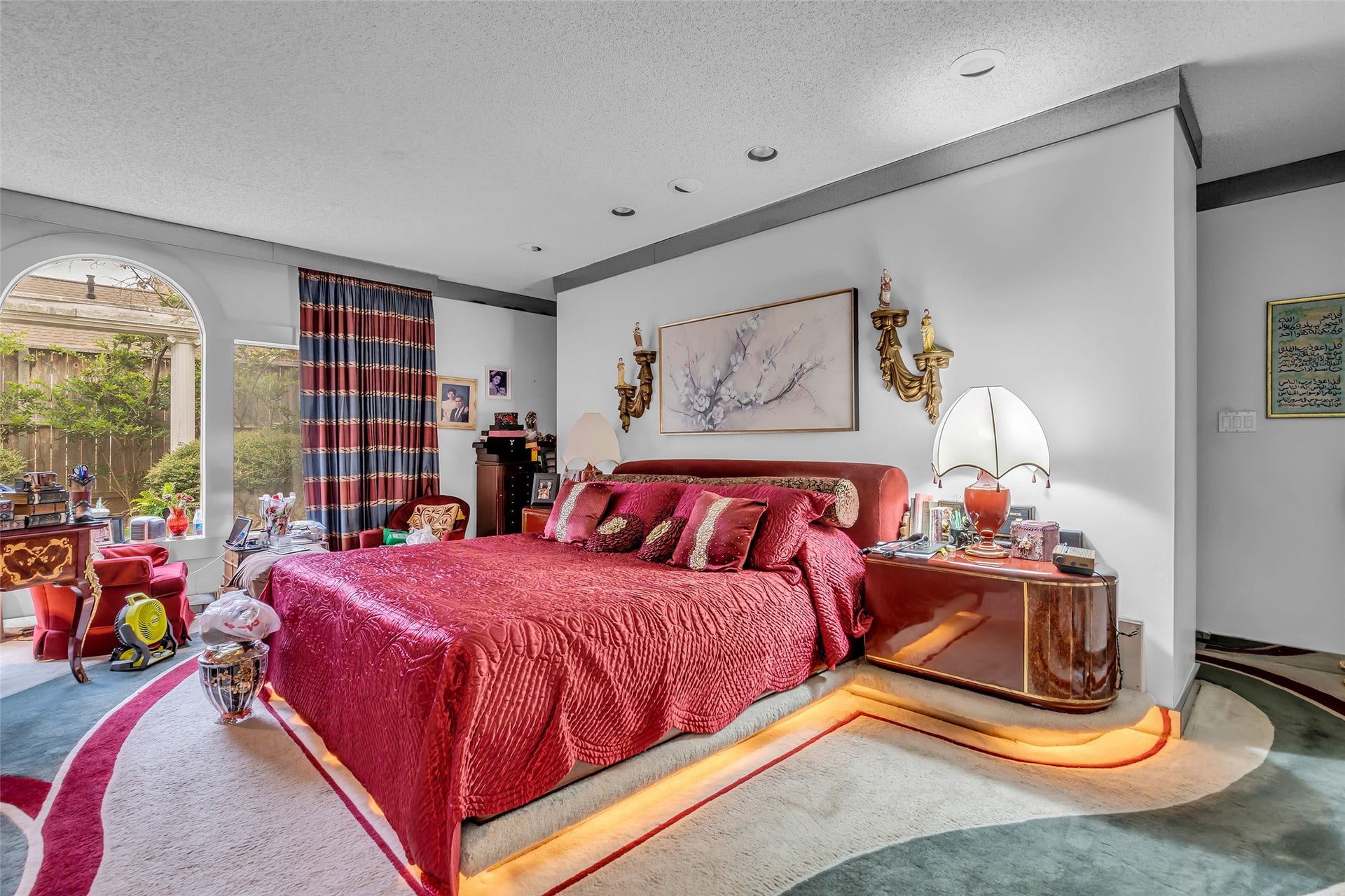 6 Farnham Park Drive, Houston, TX 77024 6 Farnham Park Drive, Houston, TX 77024