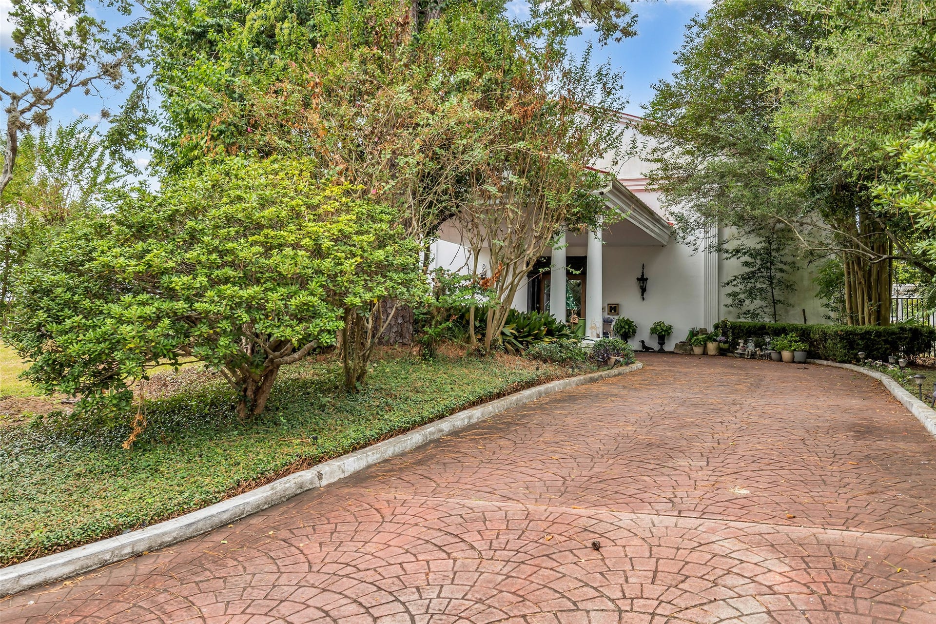 6 Farnham Park Drive, Houston, TX 77024 6 Farnham Park Drive, Houston, TX 77024