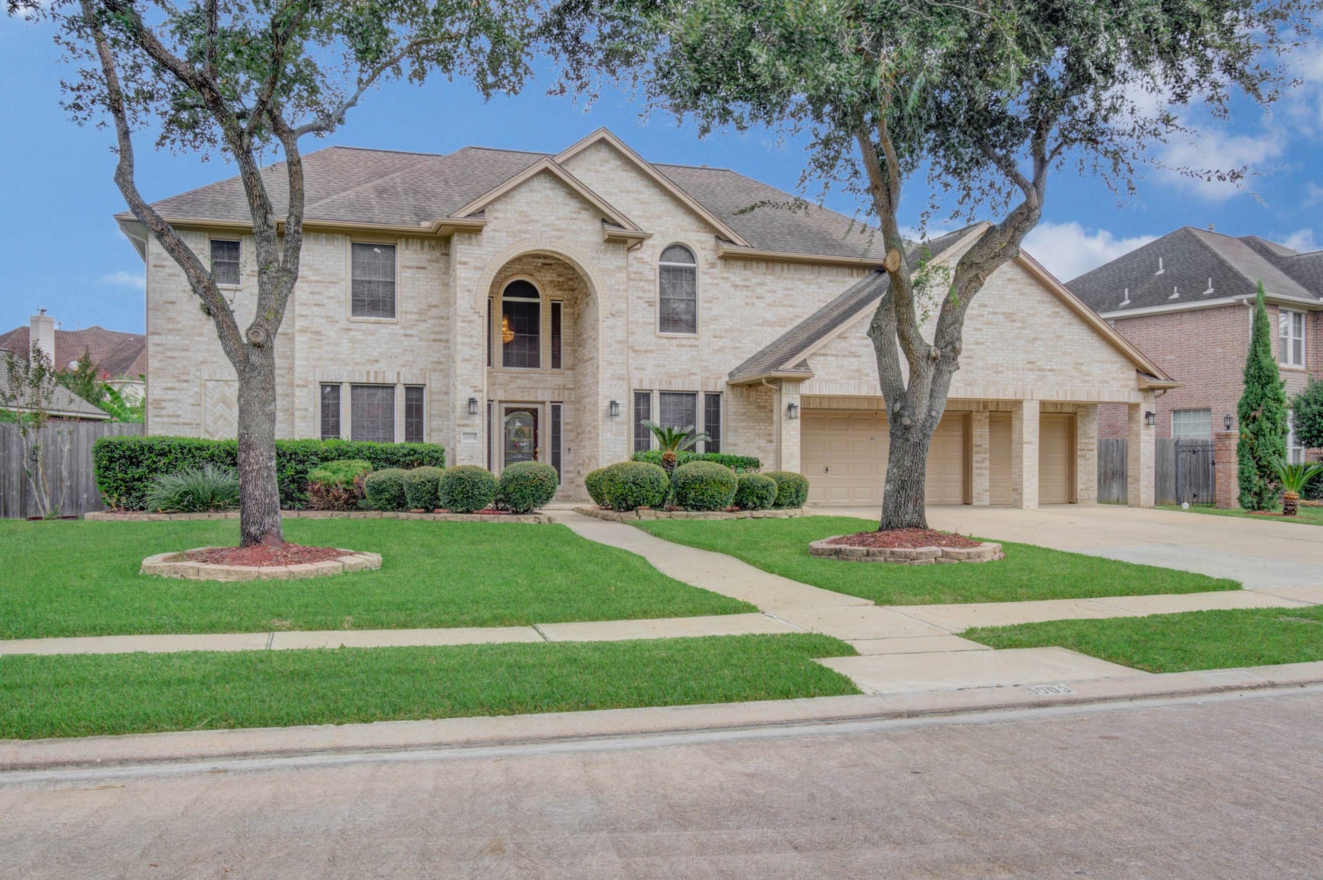 11003 Hundred Bridge Lane, Sugar Land, TX 77498