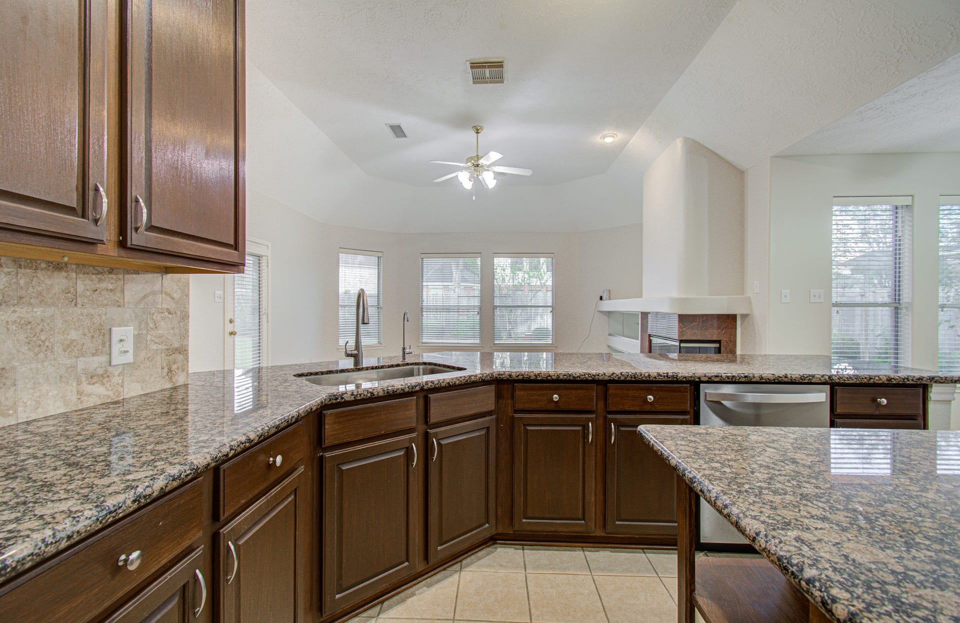11003 Hundred Bridge Lane, Sugar Land, TX 77498