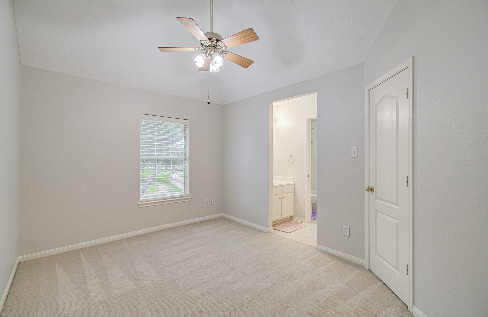 11003 Hundred Bridge Lane, Sugar Land, TX 77498