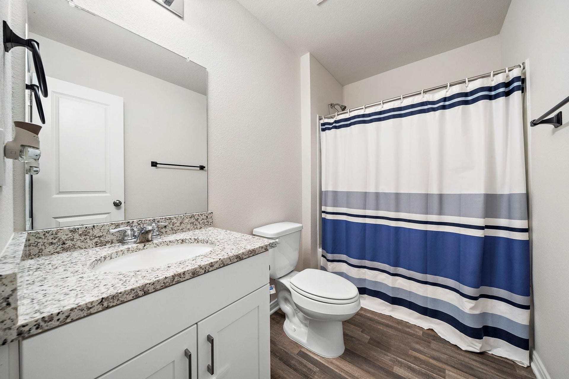 15584 Briar Forest Dr, Conroe, TX 77306