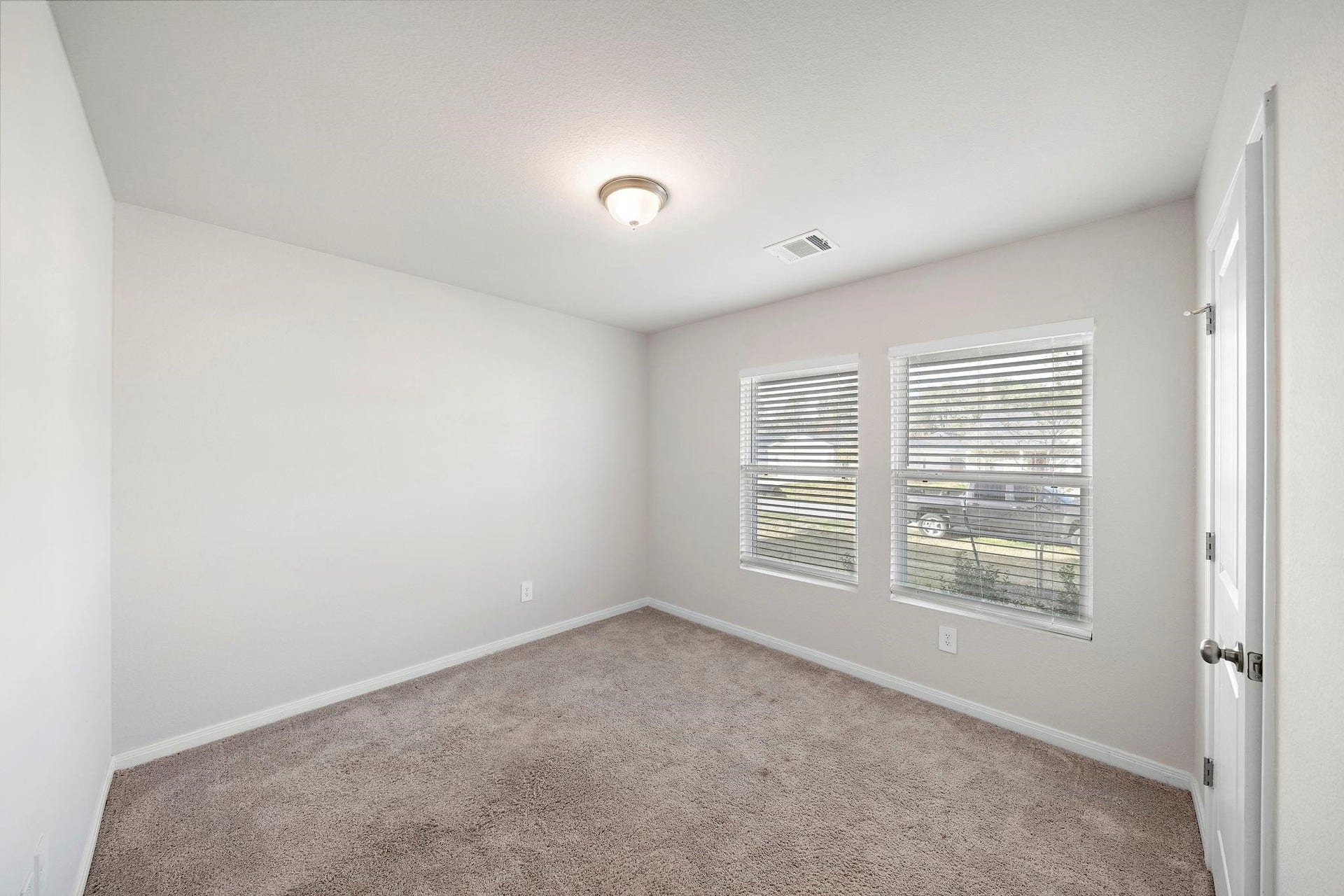15584 Briar Forest Dr, Conroe, TX 77306