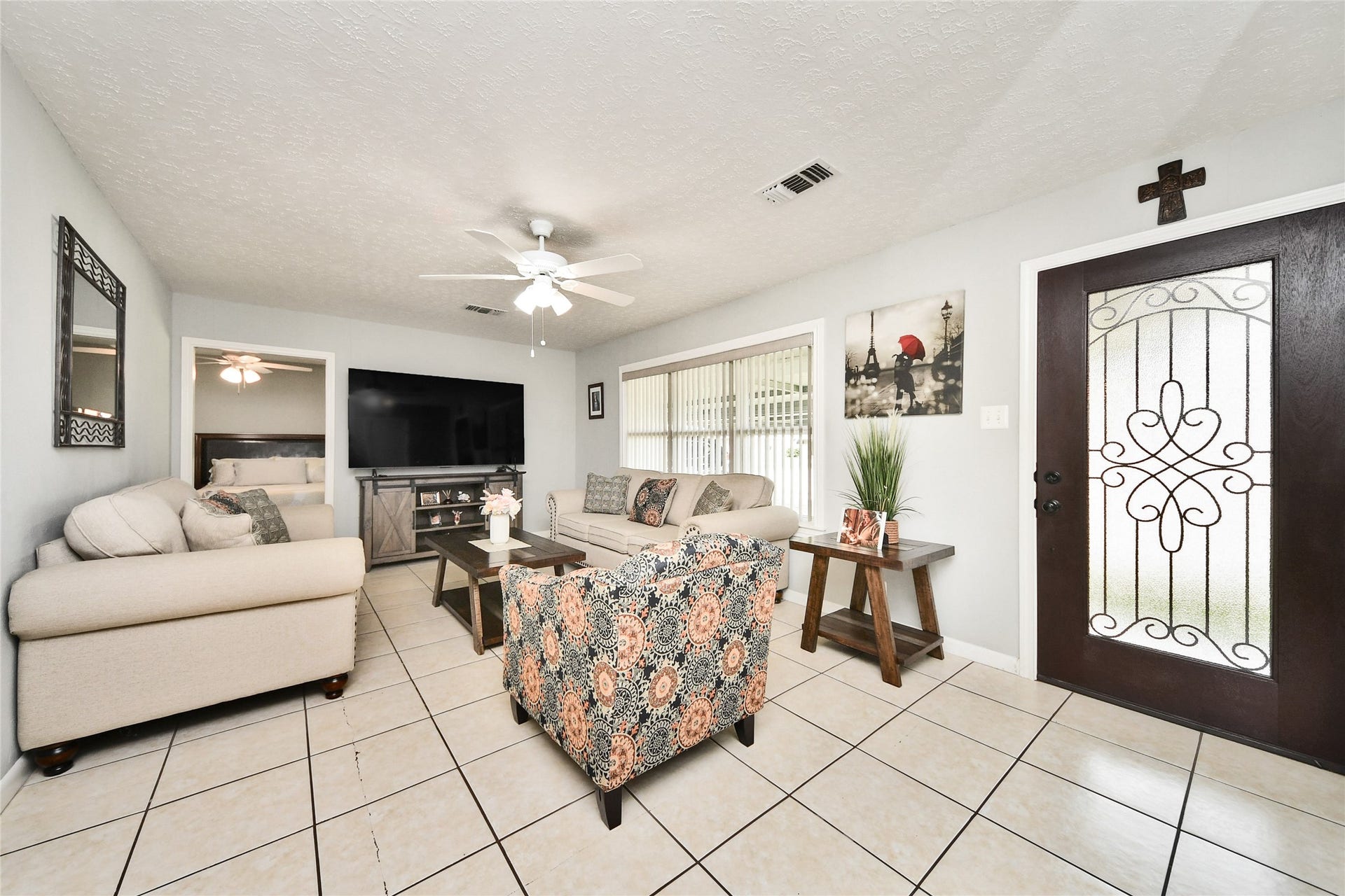 5758 Meadow Creek Lane, Houston, TX 77017 5758 Meadow Creek Lane, Houston, TX 77017