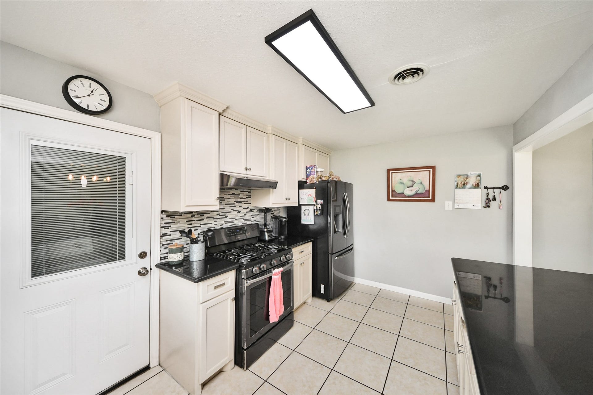 5758 Meadow Creek Lane, Houston, TX 77017 5758 Meadow Creek Lane, Houston, TX 77017