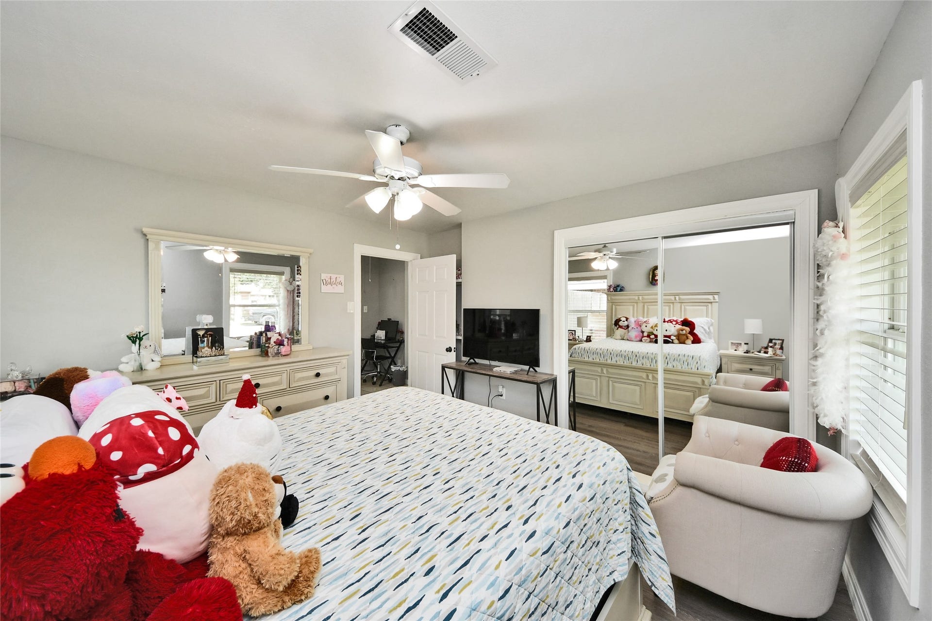 5758 Meadow Creek Lane, Houston, TX 77017 5758 Meadow Creek Lane, Houston, TX 77017