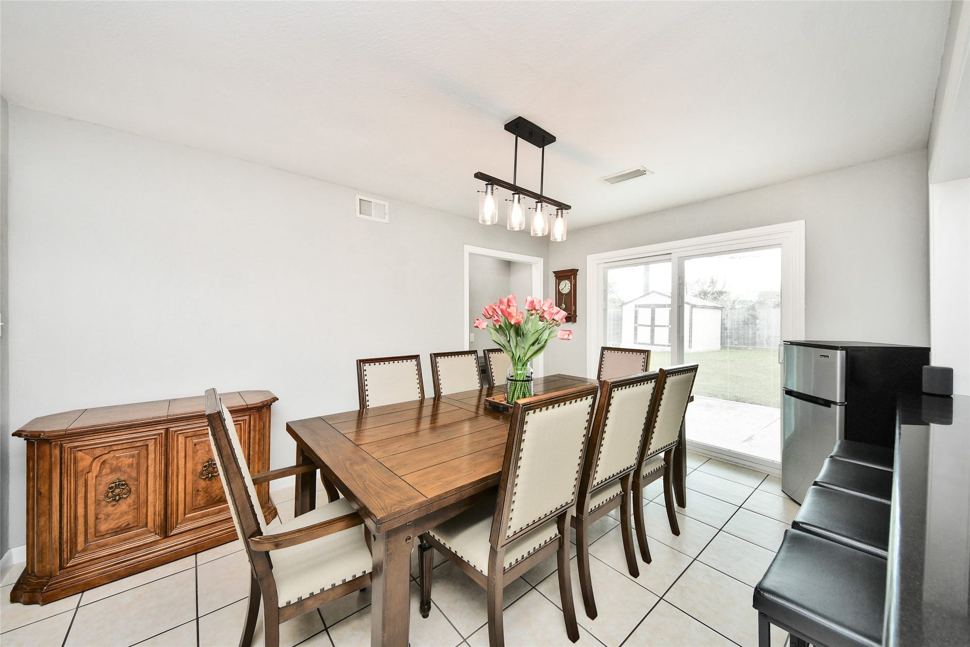 5758 Meadow Creek Lane, Houston, TX 77017 5758 Meadow Creek Lane, Houston, TX 77017