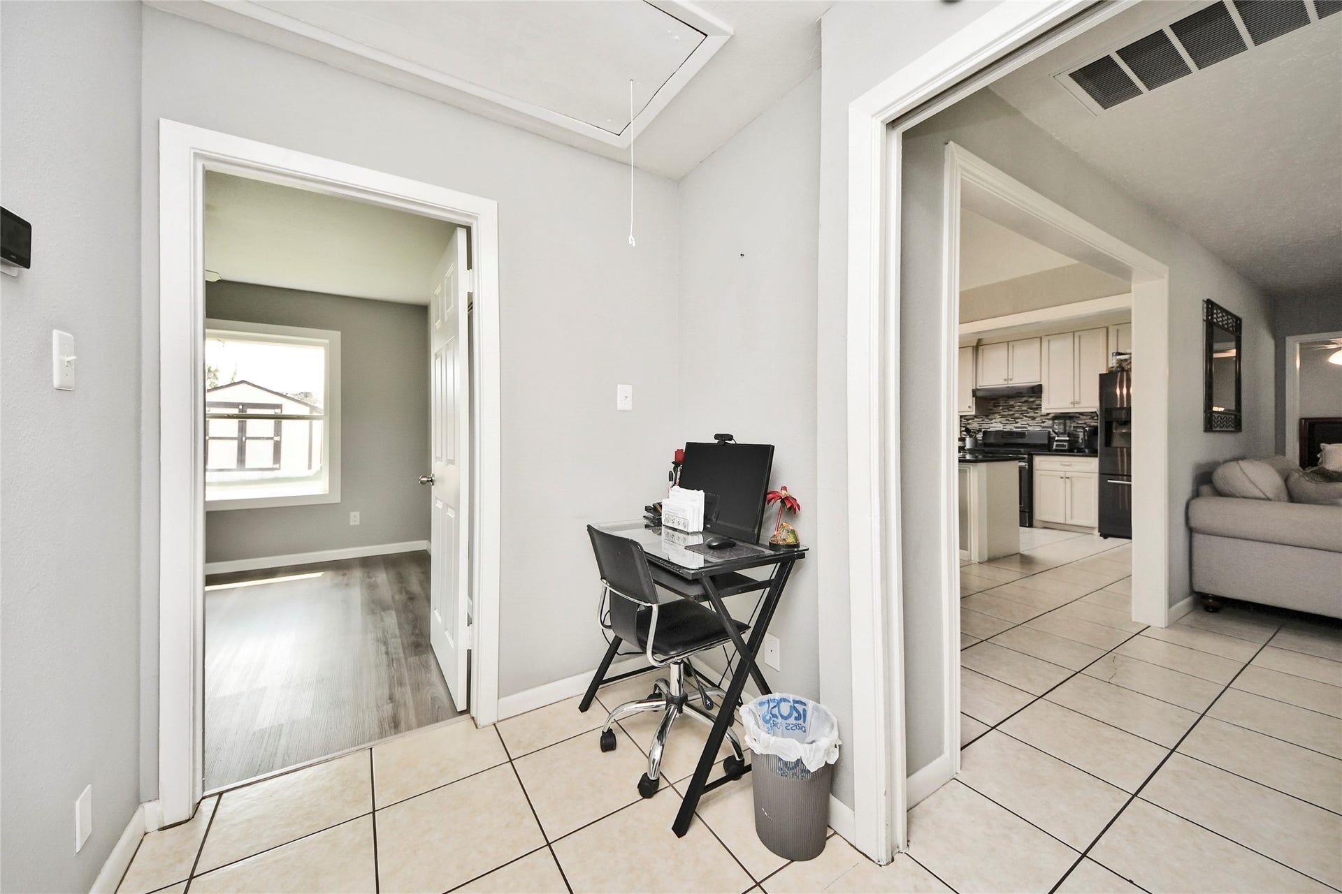 5758 Meadow Creek Lane, Houston, TX 77017 5758 Meadow Creek Lane, Houston, TX 77017