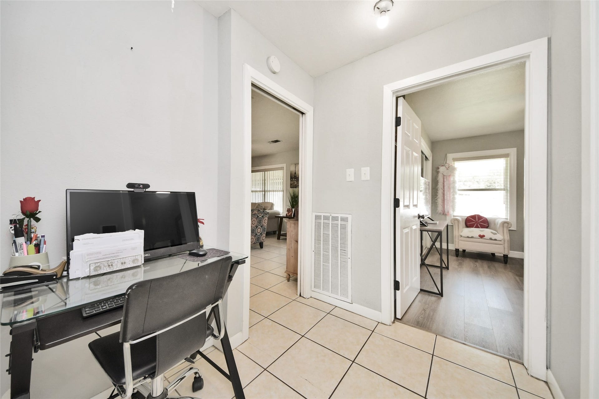 5758 Meadow Creek Lane, Houston, TX 77017 5758 Meadow Creek Lane, Houston, TX 77017
