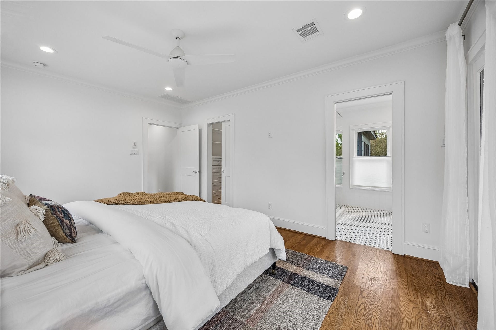 636 Pizer Street, Houston, TX 77009 636 Pizer Street, Houston, TX 77009