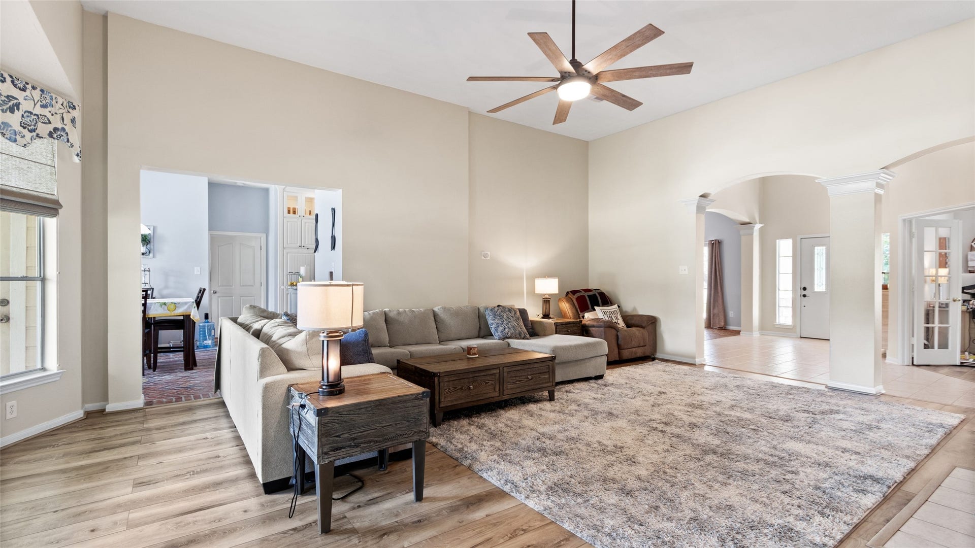 111 County Road 932, Alvin, TX 77511 Comfortable everyday living with space for a large seating arrangement.