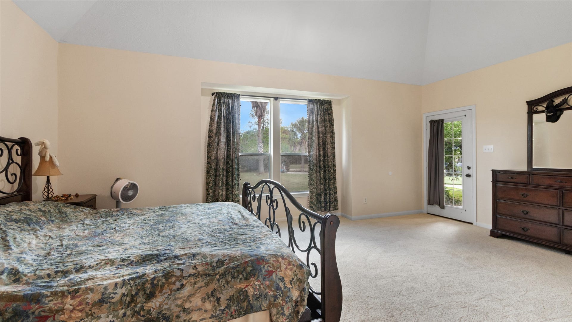 111 County Road 932, Alvin, TX 77511 Direct backyard access adds an extra layer of convenience to the primary suite.