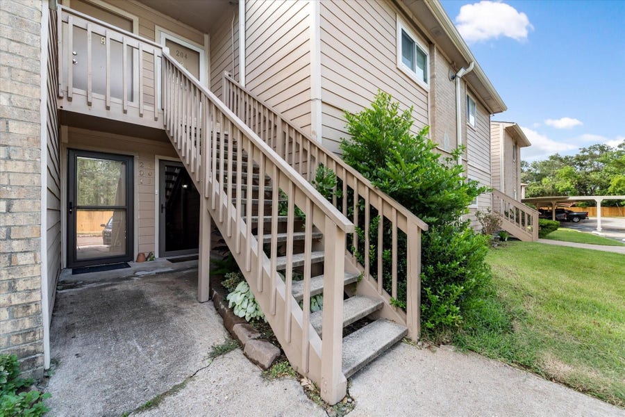Property photo for 1505 Ward Road, #201, Baytown, TX