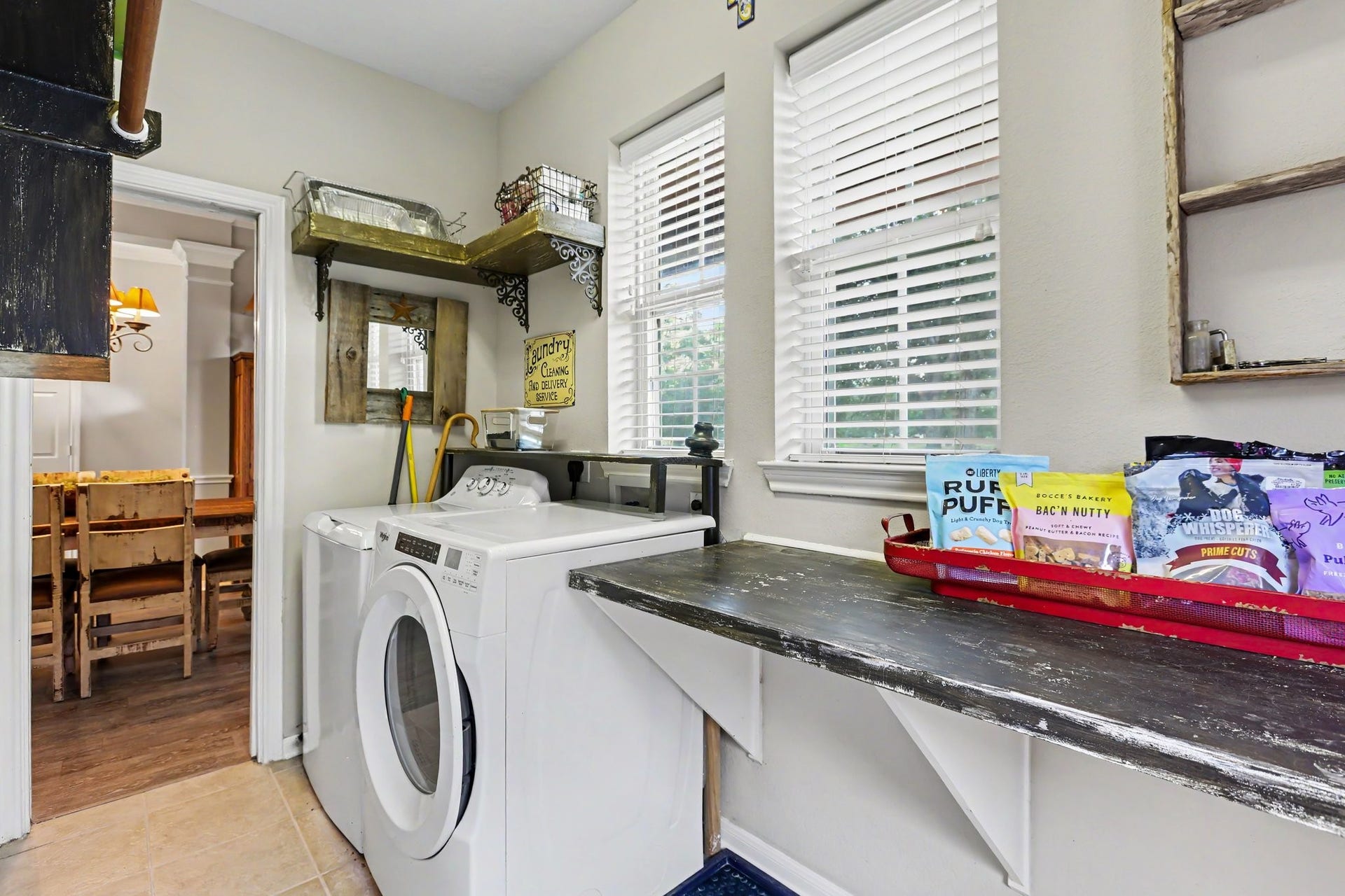 3014 Bowser Road, Fulshear, TX 77441 Laundry/Mud Room