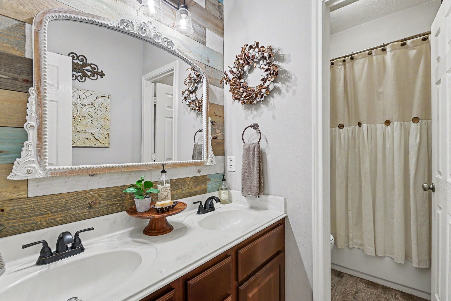 3014 Bowser Road, Fulshear, TX 77441 Farmhouse chic secondary bathroom with double sinks & tub/shower