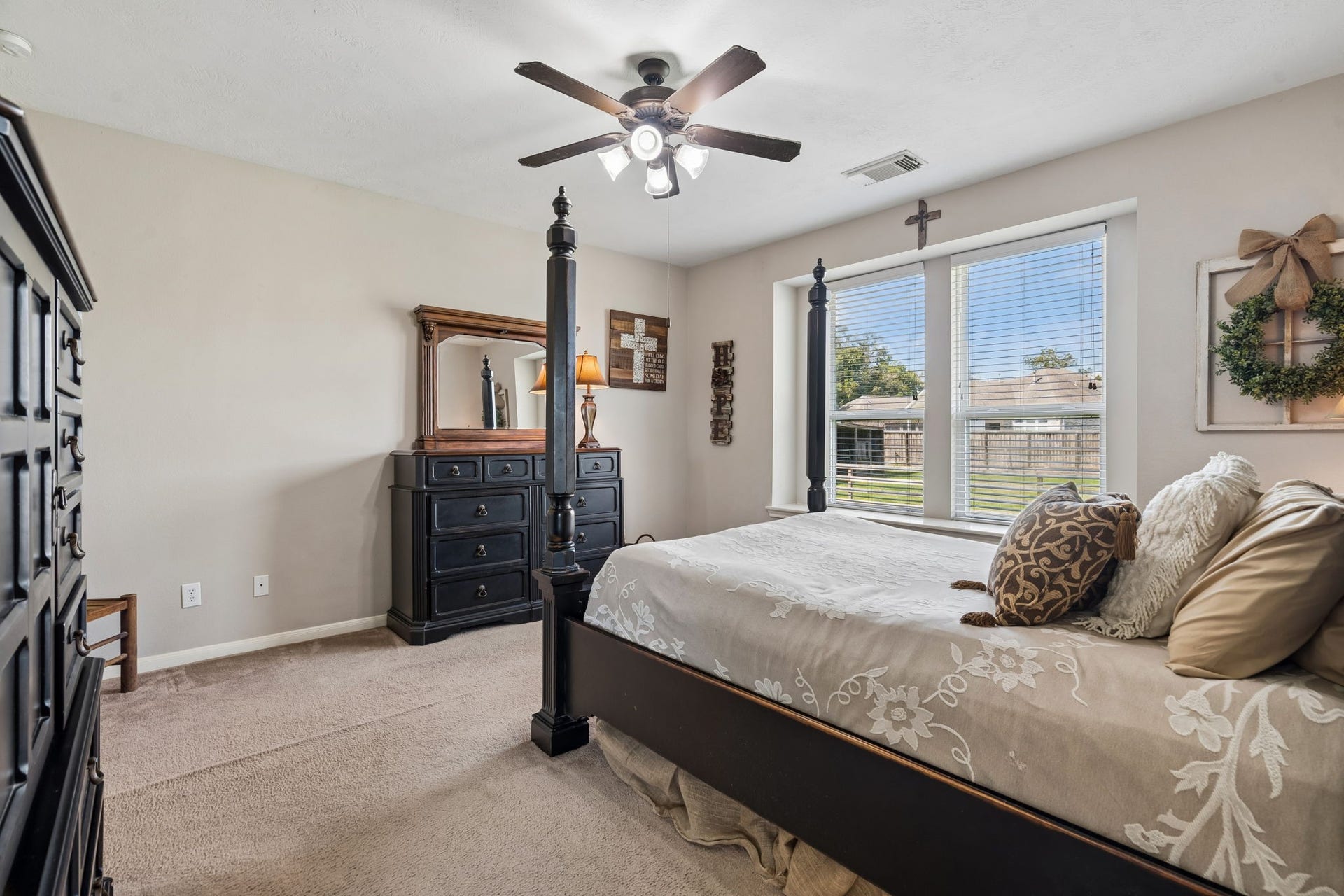 3014 Bowser Road, Fulshear, TX 77441 Spacious Primary Bedroom