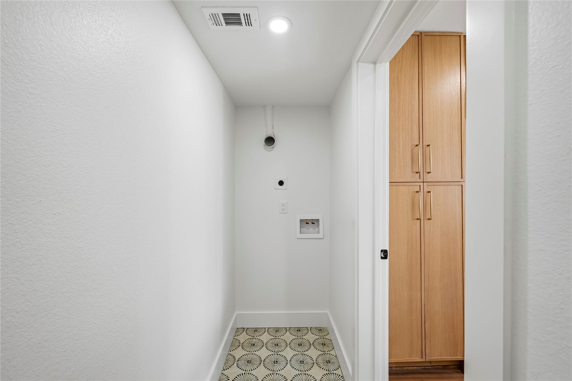 14295 Misty Meadow Lane, Houston, TX 77079 14295 Misty Meadow Lane, Houston, TX 77079