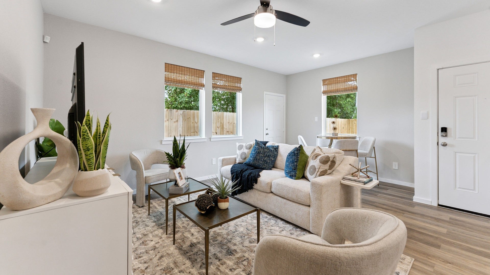 5905 Manning Oaks Street, Houston, TX 77091 5905 Manning Oaks Street, Houston, TX 77091
