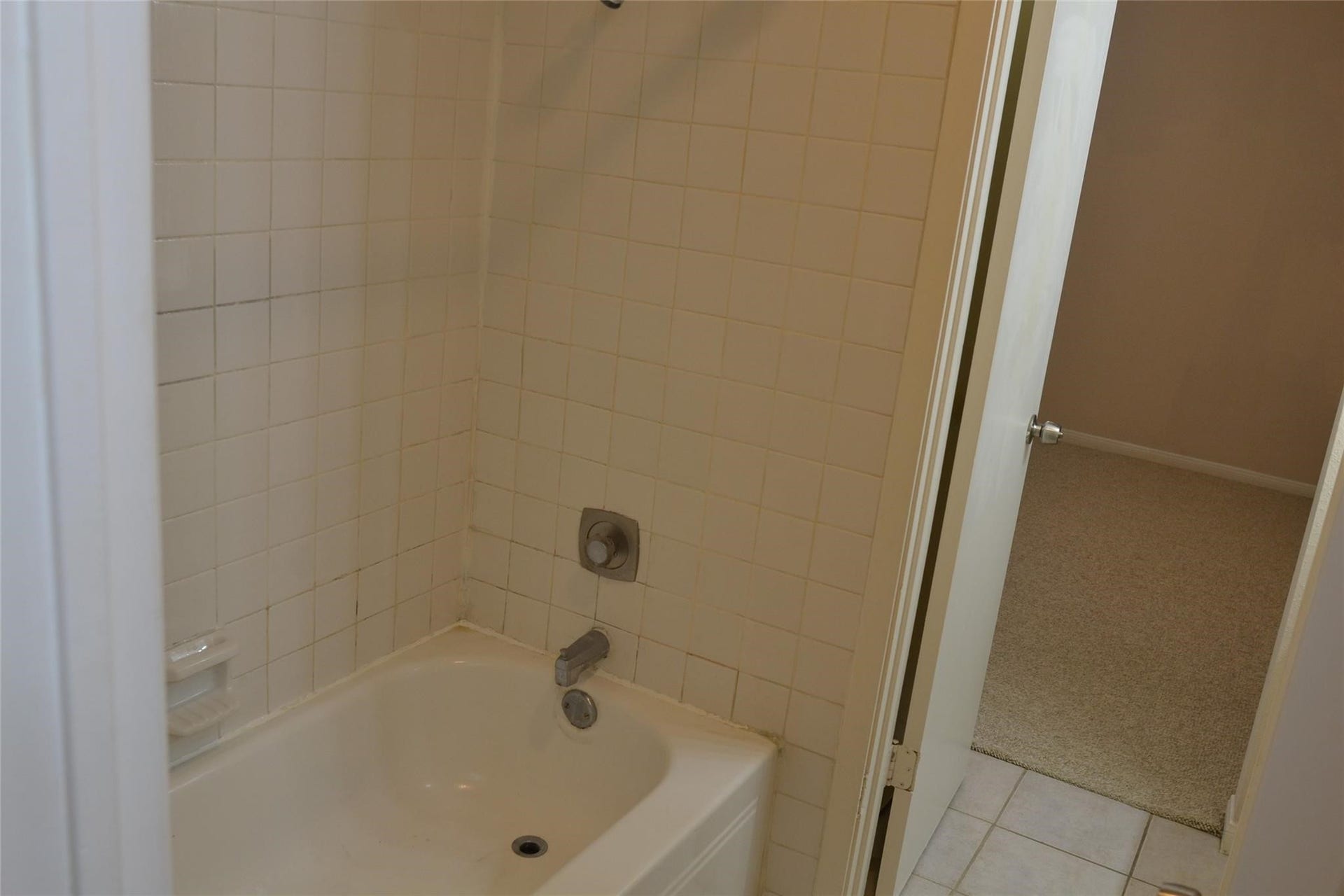 6111 Beverly Hill Street, #43, Houston, TX 77057 6111 Beverly Hill Street, #43, Houston, TX 77057