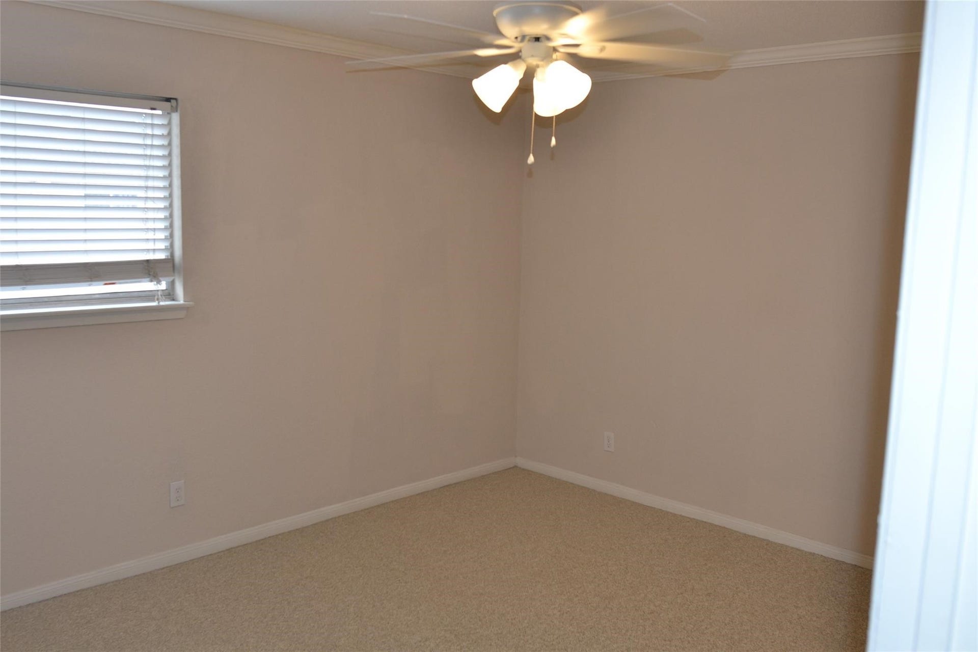 6111 Beverly Hill Street, #43, Houston, TX 77057 6111 Beverly Hill Street, #43, Houston, TX 77057