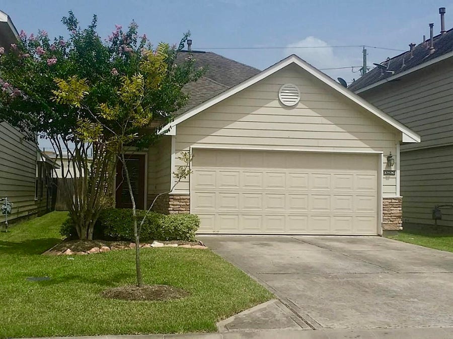 Property photo for 10806 Tobar Falls Circle, Houston, TX