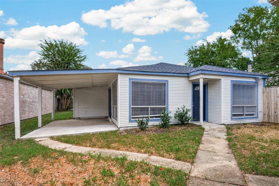 Property photo for 10914 Berry Tree Drive, Houston, TX