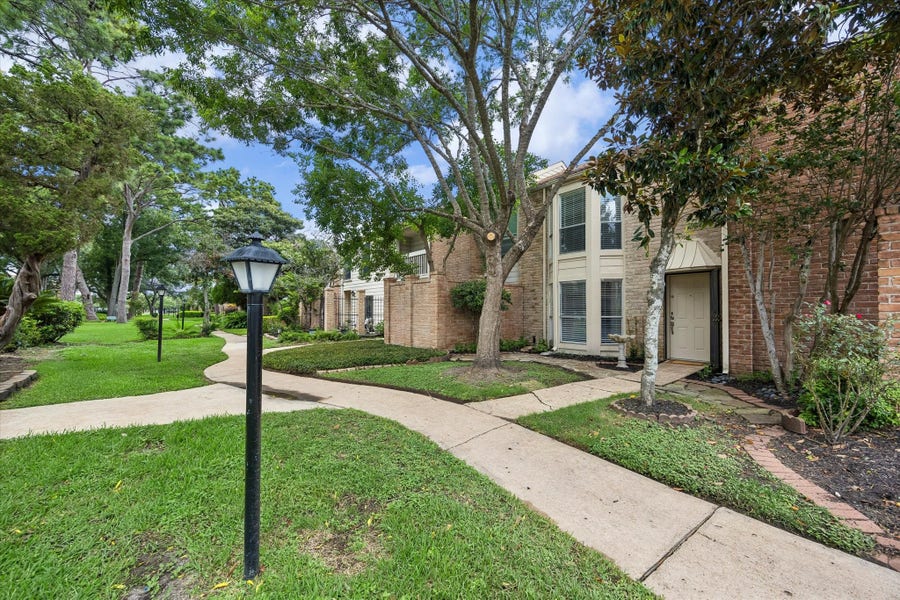 Property photo for 800 Country Place Drive, #1102, Houston, TX