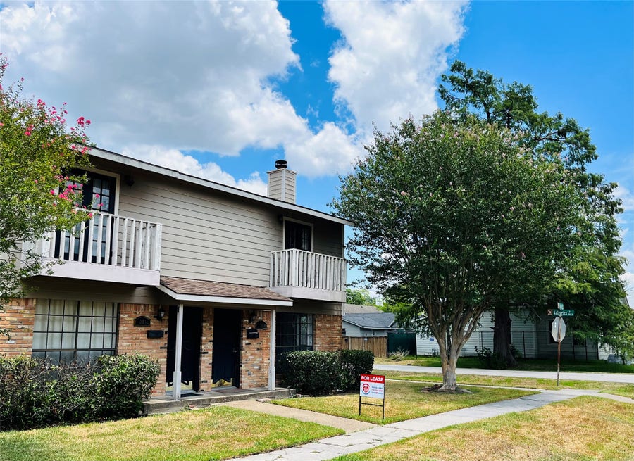 Property photo for 315 E 10th Street, #B, Houston, TX