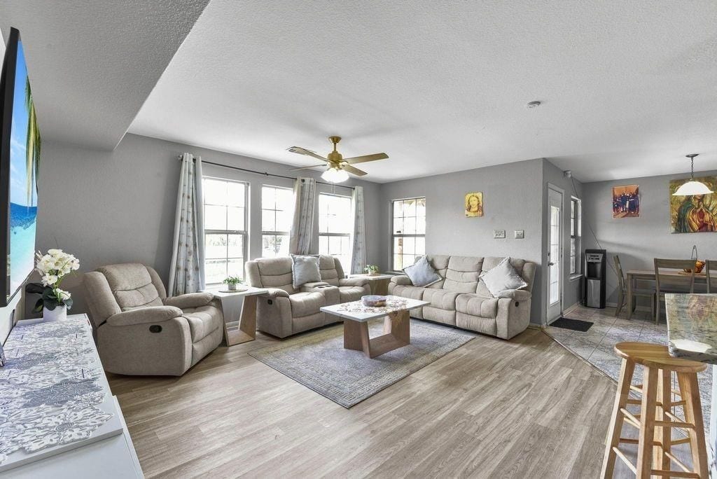 1022 Americana Drive, Missouri City, TX 77459 1022 Americana Drive, Missouri City, TX 77459