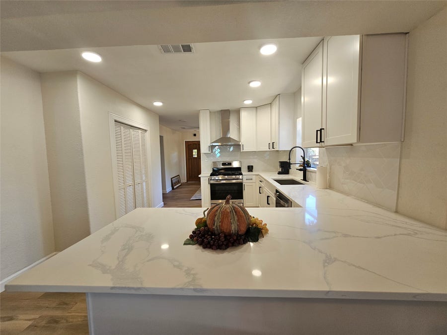 Property photo for 3126 Ohio Street, Baytown, TX