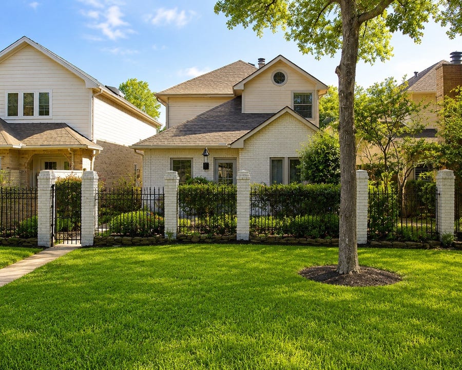 Property photo for 6737 Tournament Drive, Houston, TX