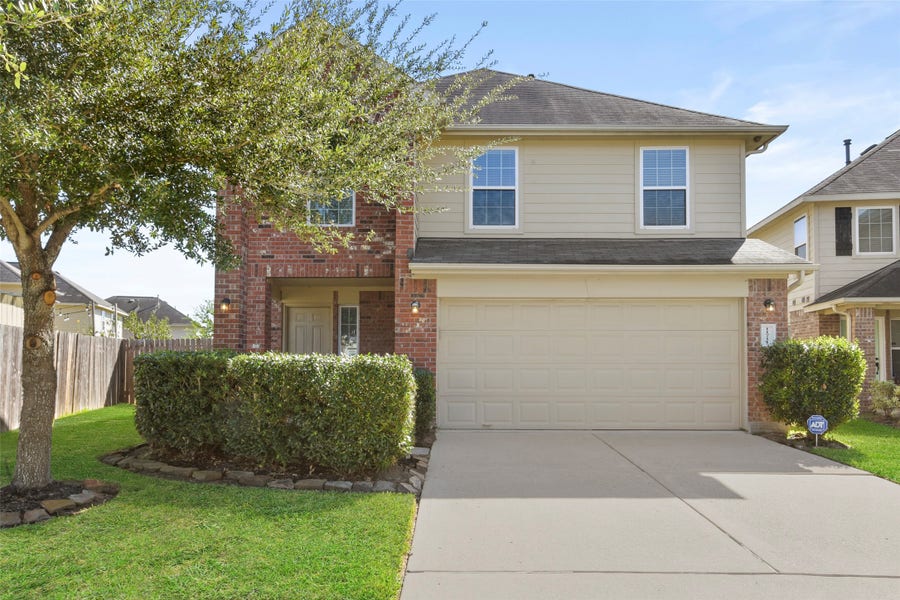 Property photo for 11711 Red Hummingbird Drive, Houston, TX