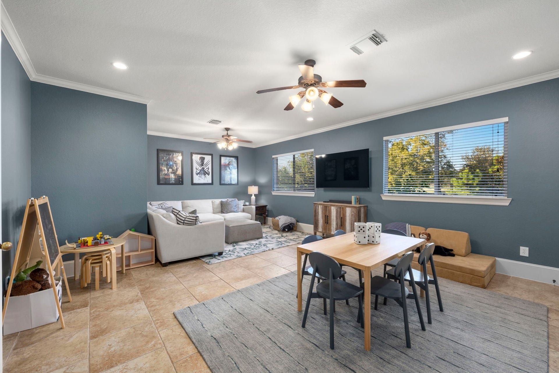 22 Parsonage Cove, Missouri City, TX 77459 This room also features a door leading out to the covered back patio!