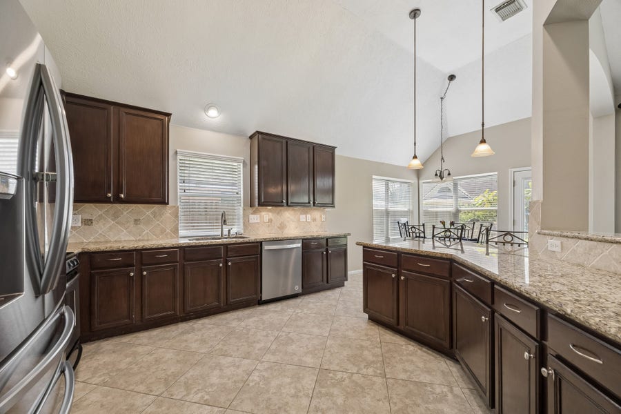 Property photo for 2112 Bristol Breeze Lane, League City, TX
