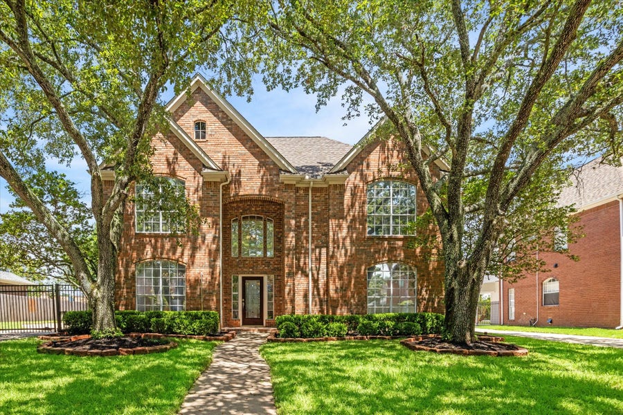 Property photo for 2715 Oakland Drive, Sugar Land, TX