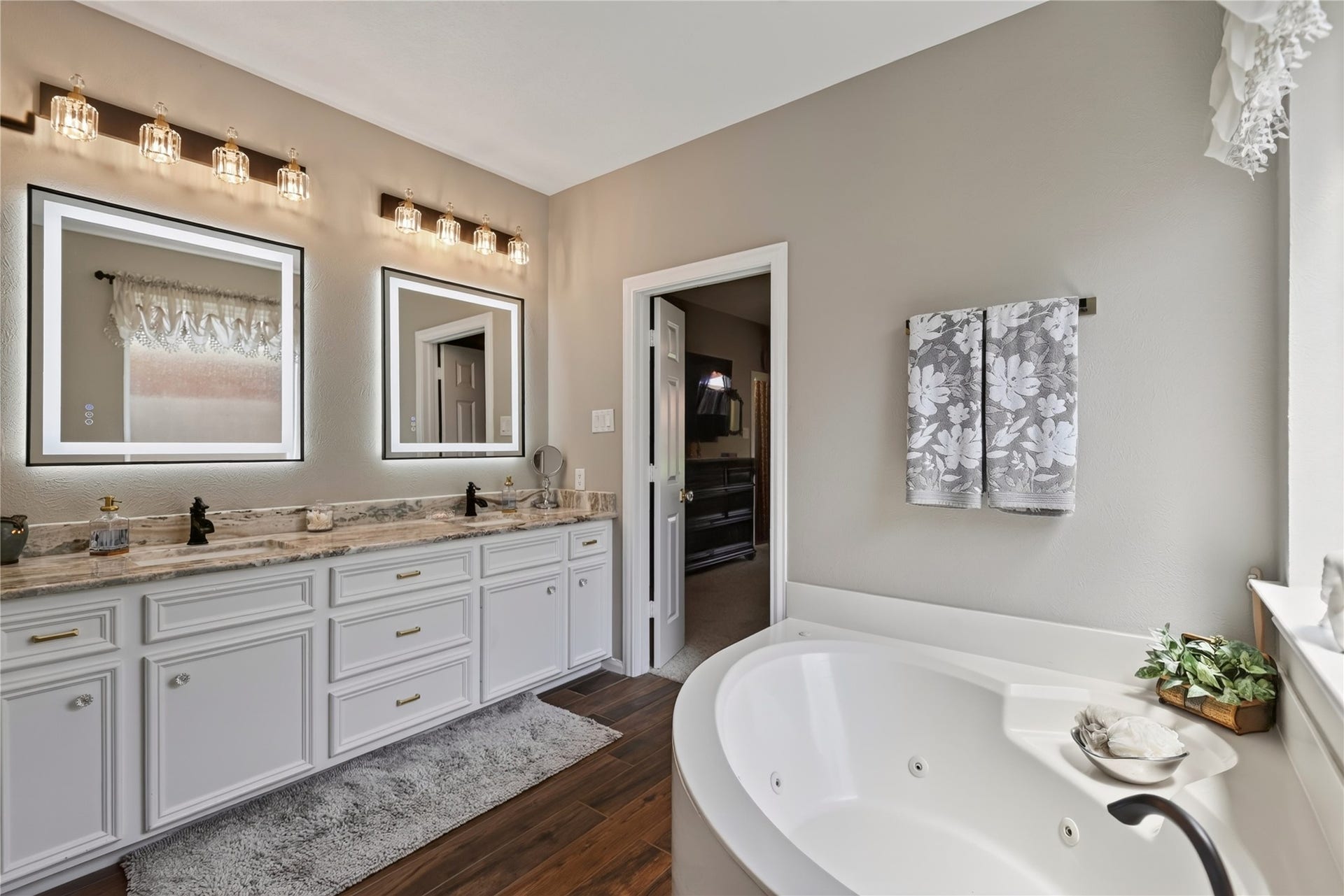13638 Lakeside Place Drive, Willis, TX 77318
