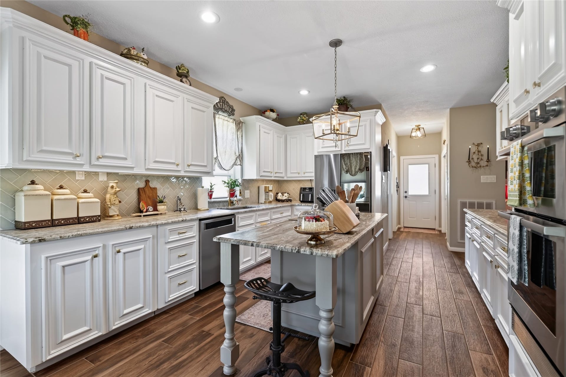 13638 Lakeside Place Drive, Willis, TX 77318