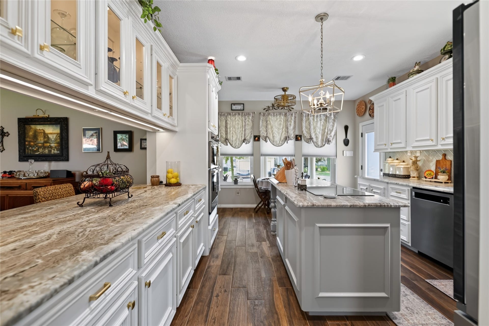 13638 Lakeside Place Drive, Willis, TX 77318