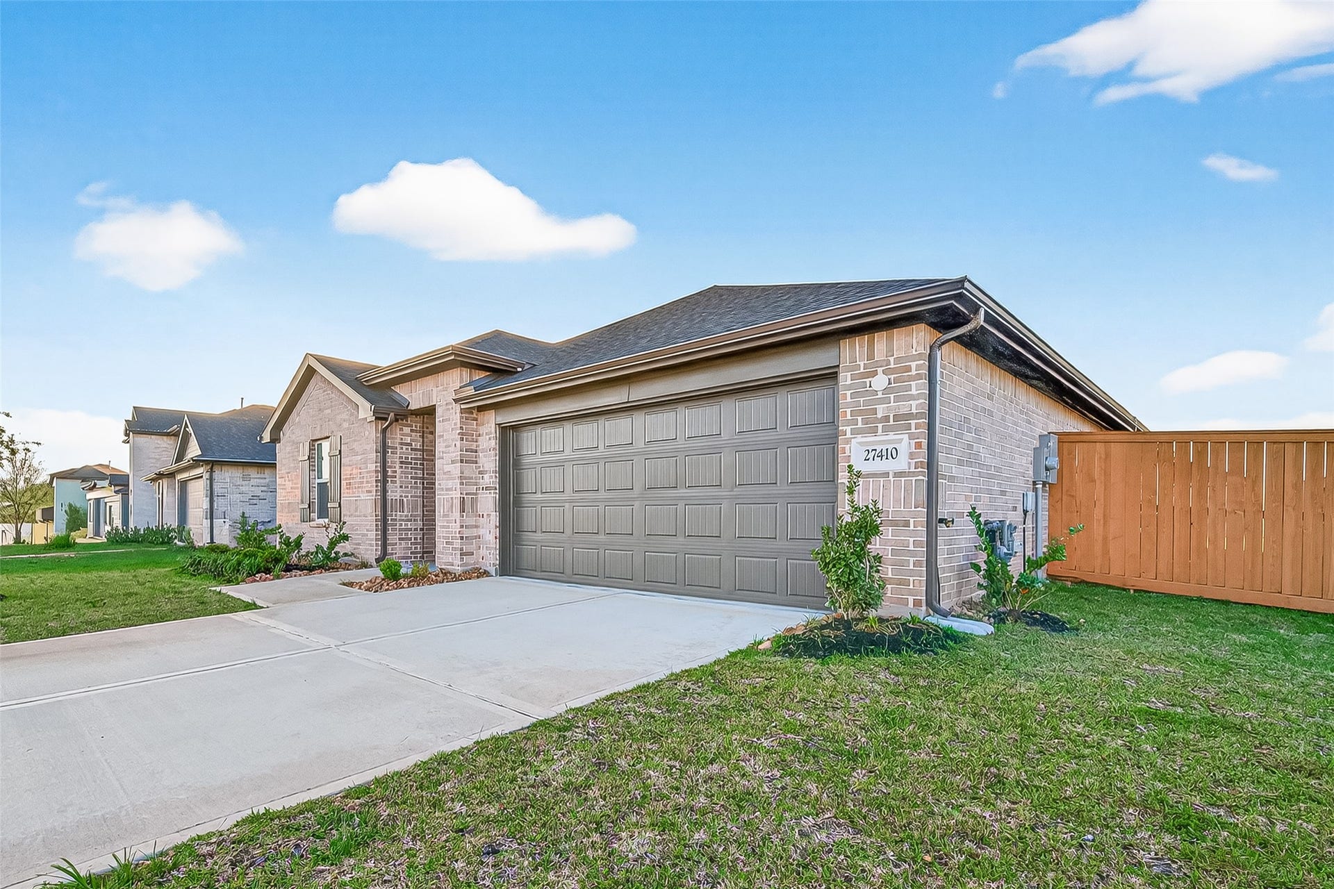 27410 Oceanus Springs Drive, Katy, TX 77493 27410 Oceanus Springs Drive, Katy, TX 77493